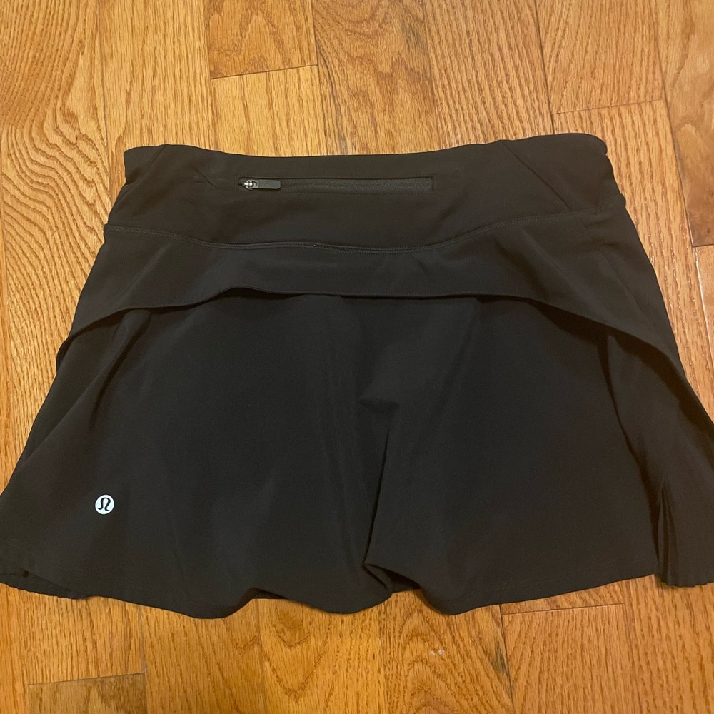 black lululemon play off the pleats tennis skirt size 4